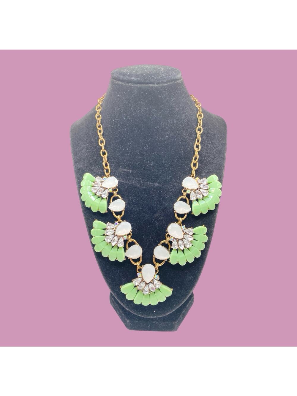 Bay to Baubles Mint Green White Rhinestone Bib Statement Necklace Gold Tone!